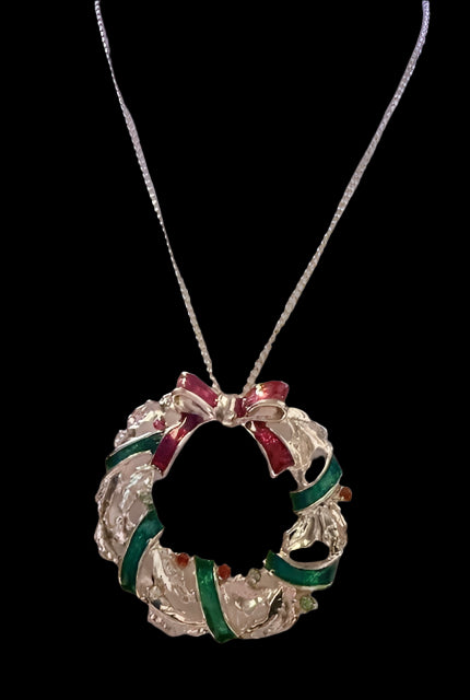 Decorated Gold Christmas Wreath with Bow Necklace & Earrings Set