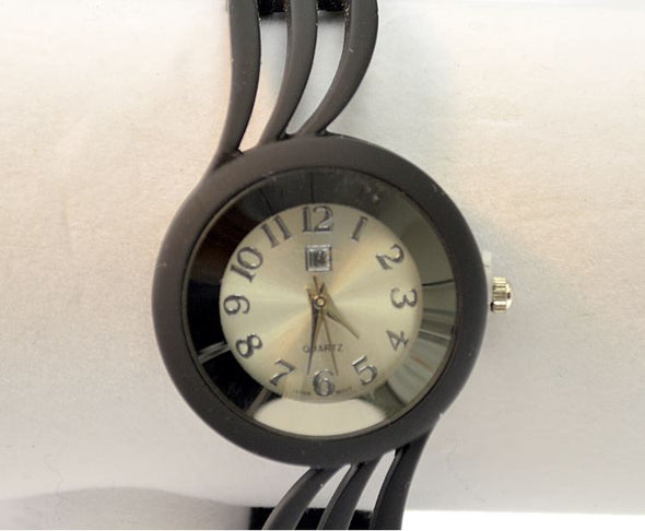 Stylish  Black Bangle Bracelet Watch with Round Face