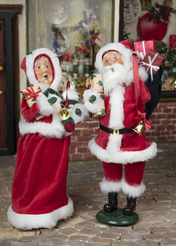 Byers' Choice Message Santa