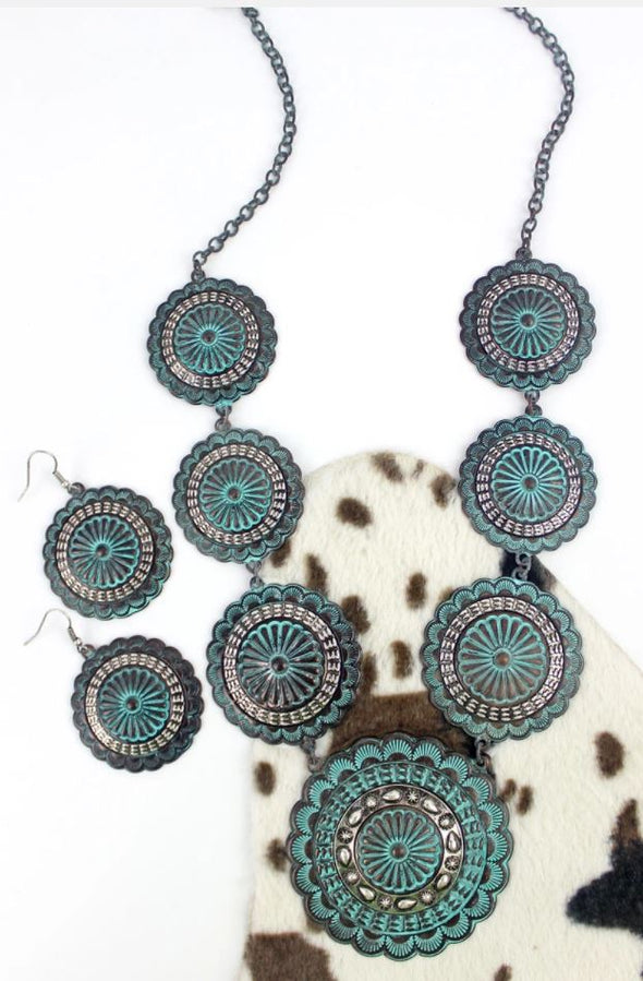 Penrose Concho Necklace & Earrings Set